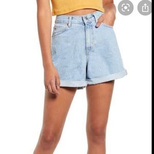 Topshop Mom Fit Denim Shorts Light Blue Size 6